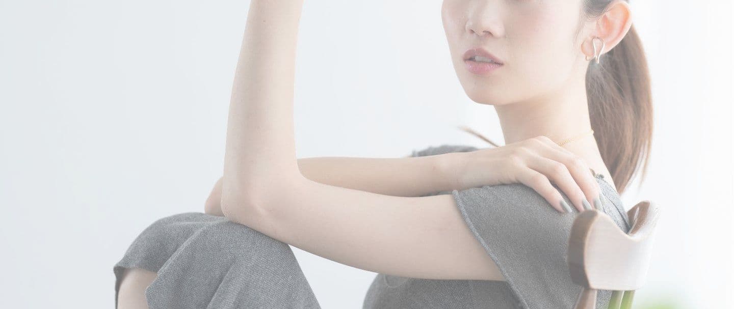 自然光とライティング1灯を使ったポートレート（studio akegure）